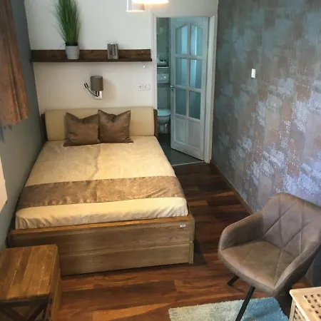 Terrace Premium Belvaros Jacuzzival * Veszprém