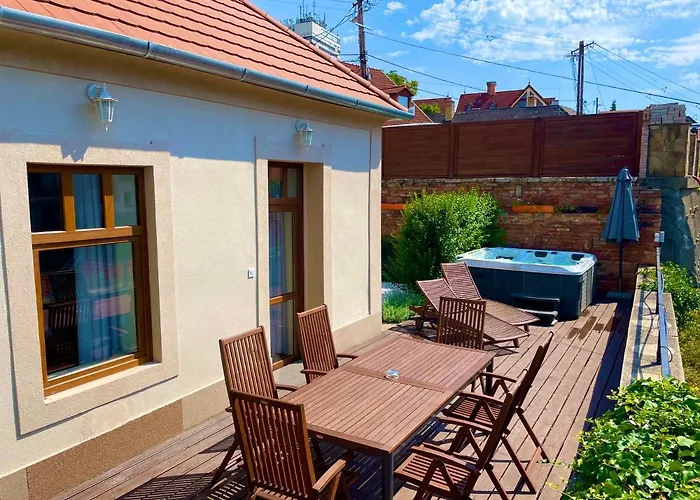 아파트 Terrace Premium Belvaros Jacuzzival 베스프렘
