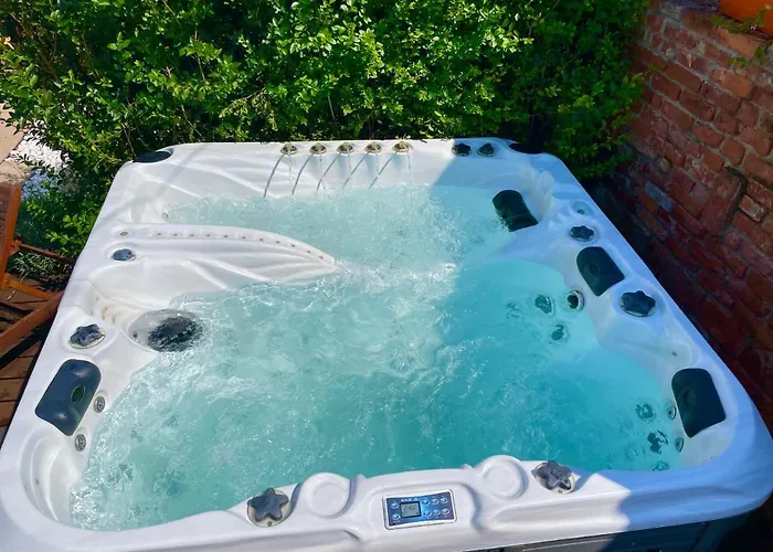 Terrace Premium Belvaros Jacuzzival 아파트 베스프렘